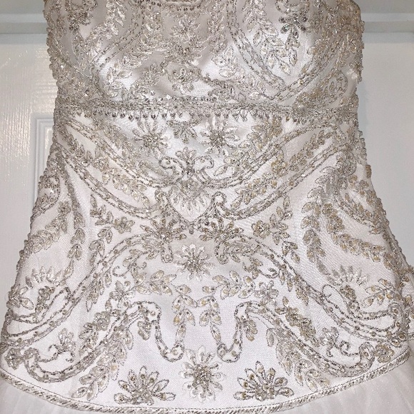 Beautiful Wedding Dress!!!